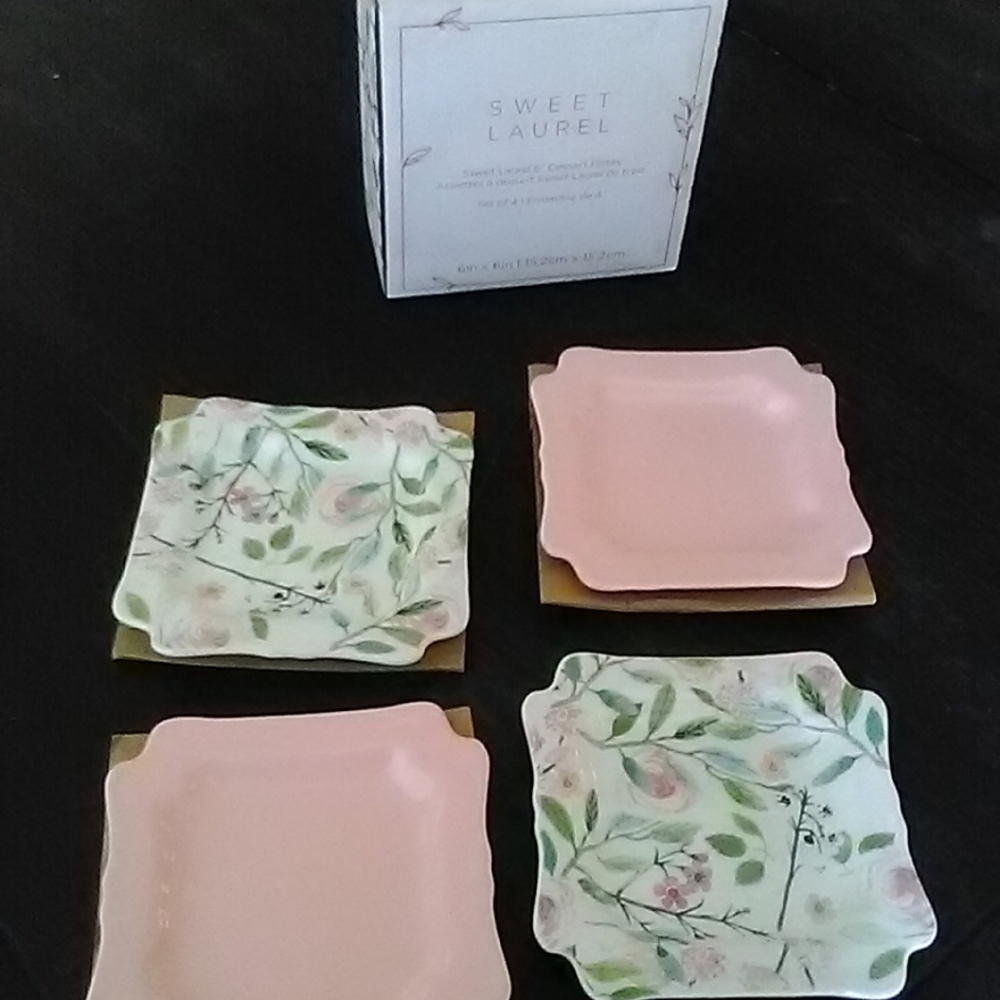 Sweet laurel plates or cup stand